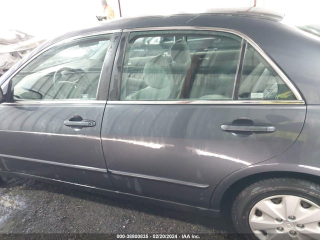 2003 HONDA ACCORD 2.4 LX VIN: 1HGCM56473A080292