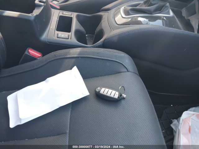 JN1BJ1CPXJW181680 Nissan Rogue Sport Sl