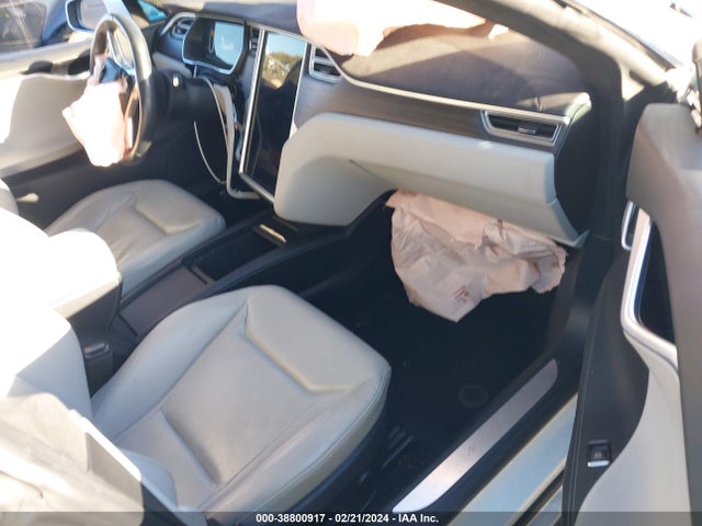 2016 TESLA MODEL S 5YJSA1E25GF138411 Photo 4