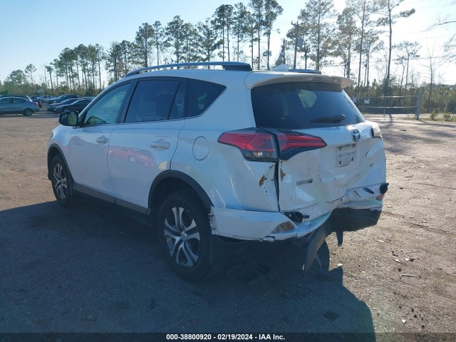 Toyota RAV4 LE 2020 JTMZFREV8HJ710364 Image 3