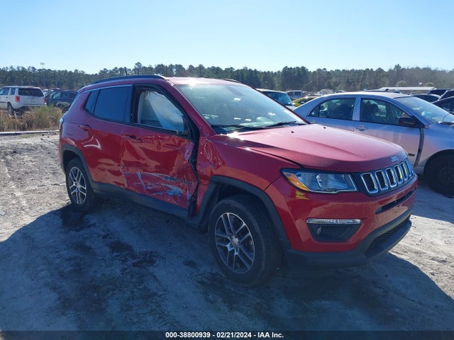2018 3C4NJDBB9JT361742 main image