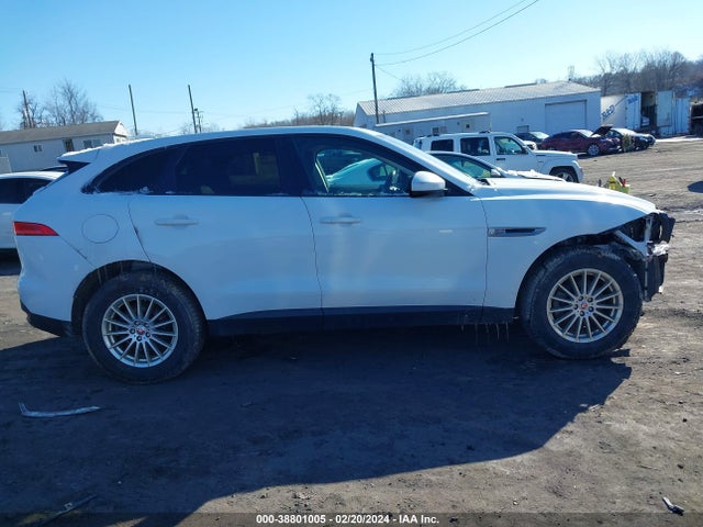 Jaguar F-pace 25t 2018 SADCS2FX6JA280062 Image 13