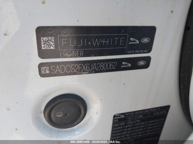 2018 JAGUAR F-PACE SADCS2FX6JA280062 Photo 8