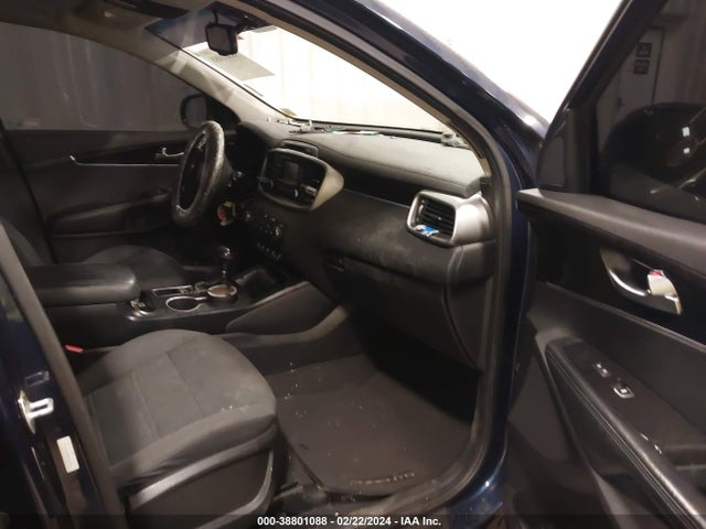 5XYPGDA38GG052572 KIA Sorento 2.4l Lx