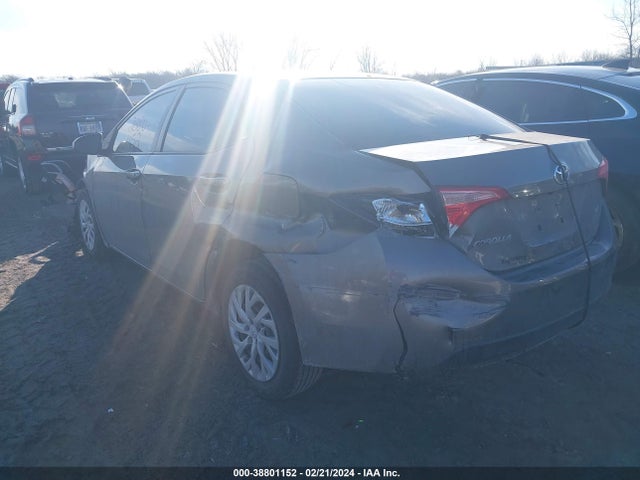 Toyota COROLLA LE 2019 5YFBURHE1KP900061 Image 18