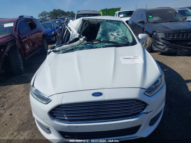 3FA6P0H72GR235166 Ford FUSION SE