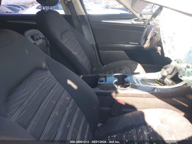3FA6P0H72GR235166 Ford FUSION SE