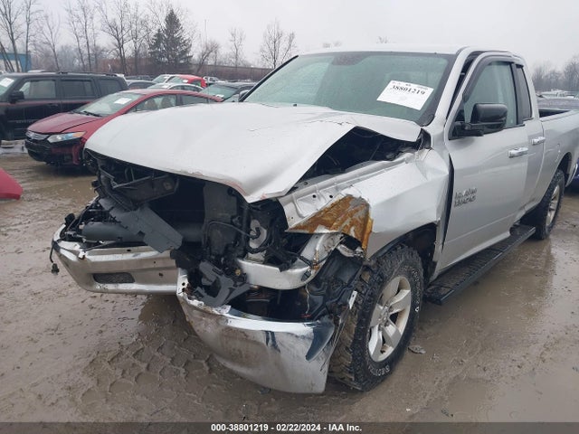 1C6RR7GG5HS704727 RAM 1500 Slt Quad Cab 4x4 6'4 Box