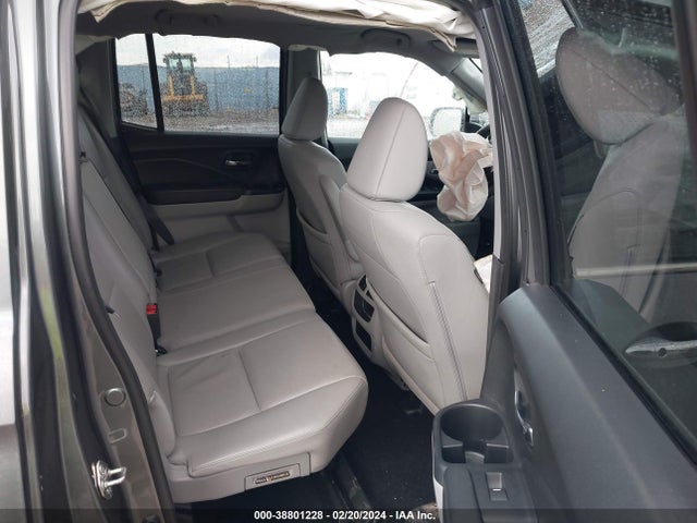 Honda Ridgeline Rtl-e 2017 5FPYK3F7XHB001745 Image 8