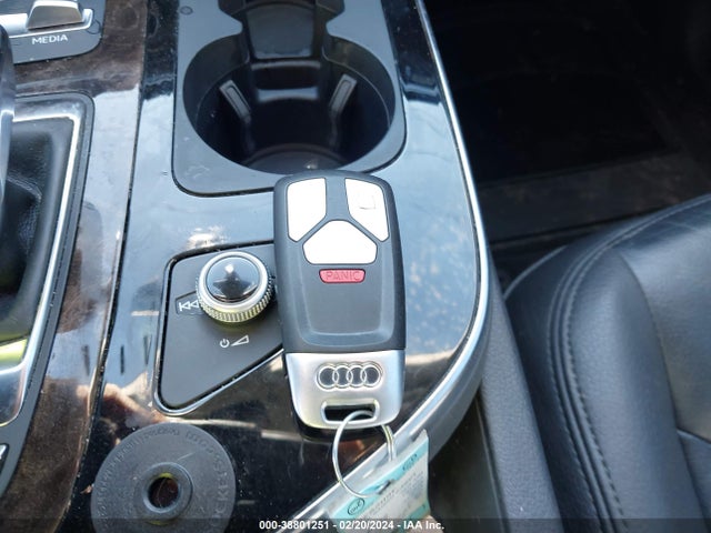WA1LAAF77JD029343 Audi Q7 3.0t Premium