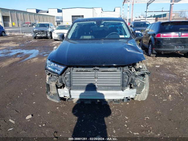 WA1LAAF77JD029343 Audi Q7 3.0t Premium