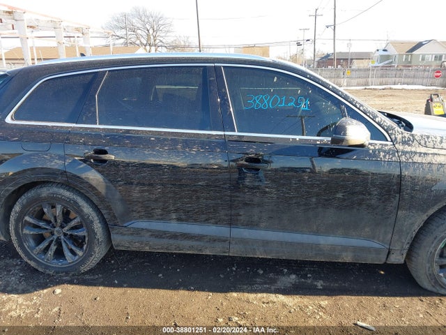 WA1LAAF77JD029343 Audi Q7 3.0t Premium