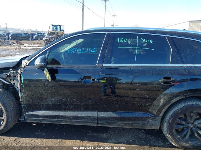 WA1LAAF77JD029343 Audi Q7 3.0t Premium