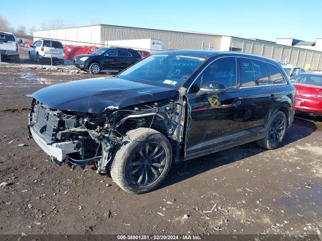 WA1LAAF77JD029343 Audi Q7 3.0t Premium
