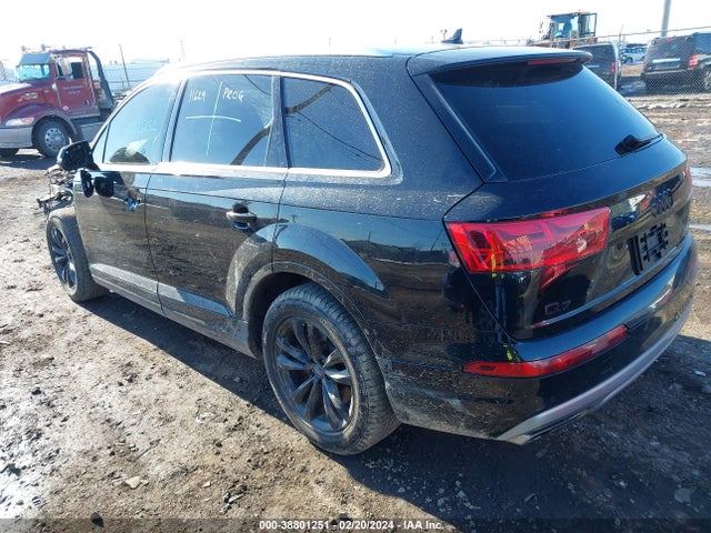 WA1LAAF77JD029343 Audi Q7 3.0t Premium