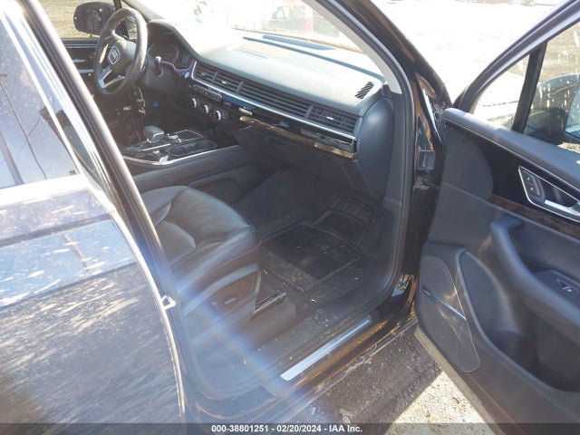 WA1LAAF77JD029343 Audi Q7 3.0t Premium