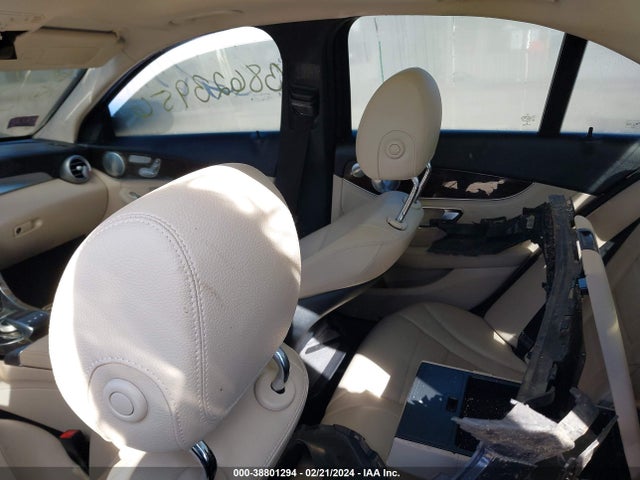 Mercedes-Benz C 300 2015 55SWF4KB6FU011043 Image 8