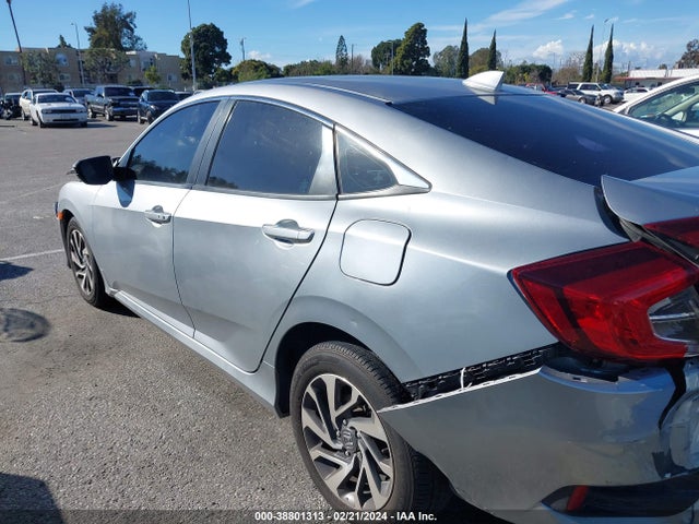 Honda CIVIC EX 2018 2HGFC2F72JH536349 Image 14