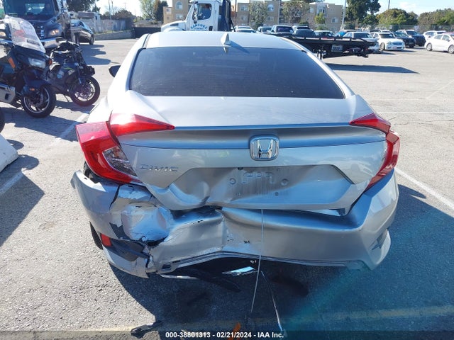 Honda CIVIC EX 2018 2HGFC2F72JH536349 Image 16