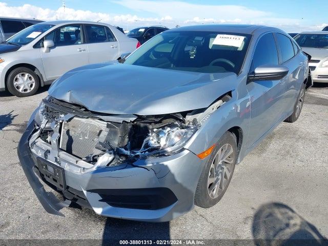 Honda CIVIC EX 2018 2HGFC2F72JH536349 Image 2