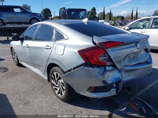 Honda CIVIC EX 2018 2HGFC2F72JH536349 Image 3