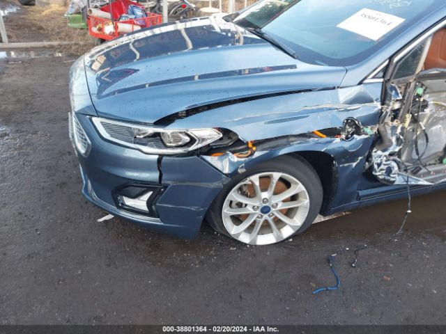 3FA6P0SU0KR185178 Ford Fusion Energi Titanium