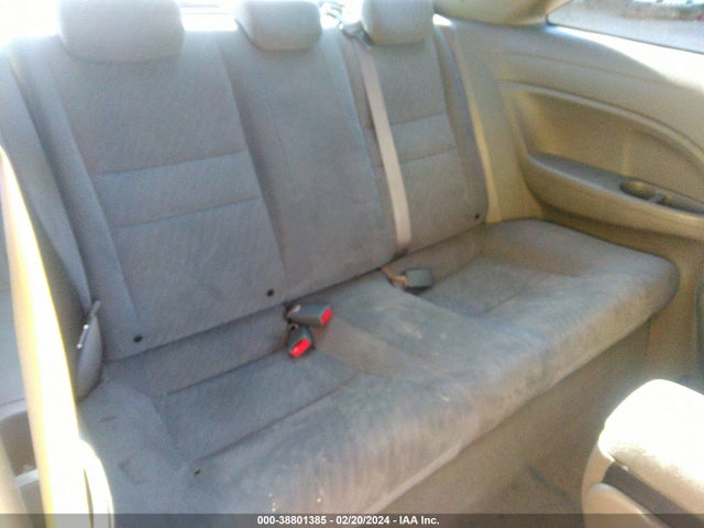 2010 HONDA CIVIC LX VIN: 2HGFG1B61AH521319