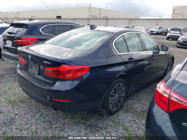 BMW 530I 2019 WBAJA5C52KWW48314 Image 4