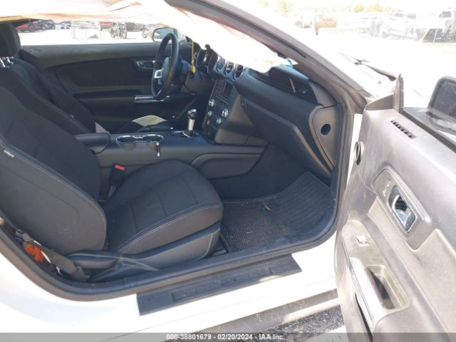 1FA6P8AM3F5390339 Ford Mustang V6