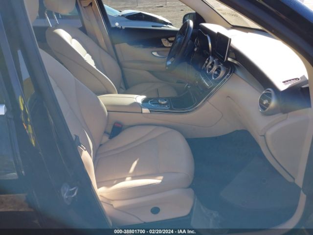 WDC0G4JB7KF572096 Mercedes-Benz GLC 300