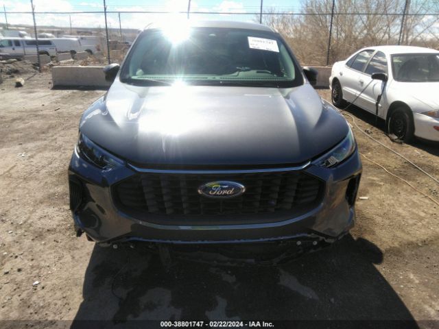 1FMCU0GN1RUA12159 Ford Escape Active