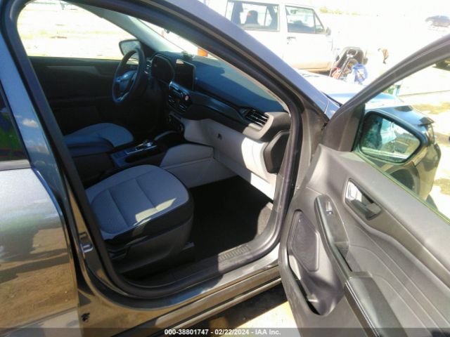 1FMCU0GN1RUA12159 Ford Escape Active