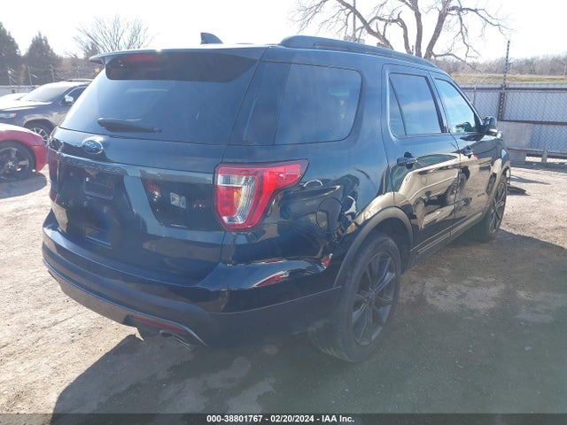 Ford EXPLORER XLT 2017 1FM5K7D87HGB61615 Image 4