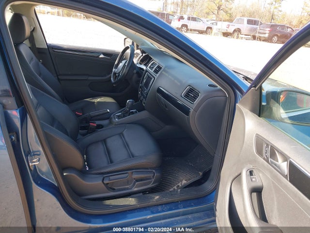 3VWL17AJ9HM226067 Volkswagen Jetta 1.8t Sel