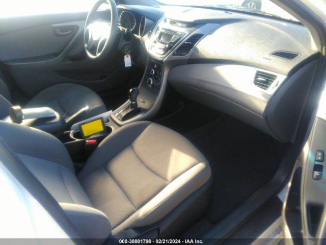 5NPDH4AE4GH768055 Hyundai ELANTRA SE