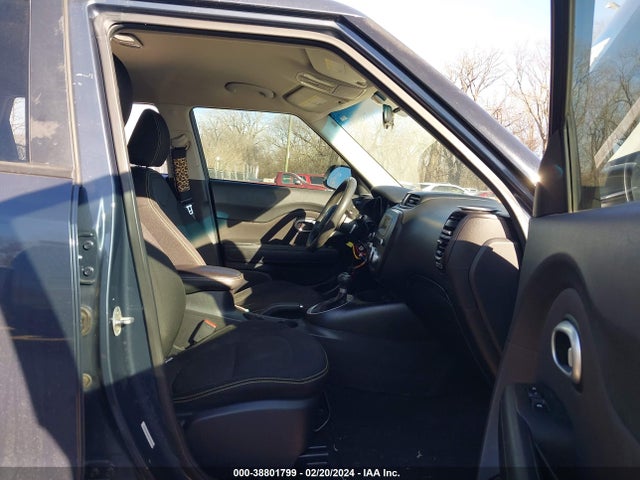 KIA SOUL + 2015 KNDJP3A54F7158756 Image 5