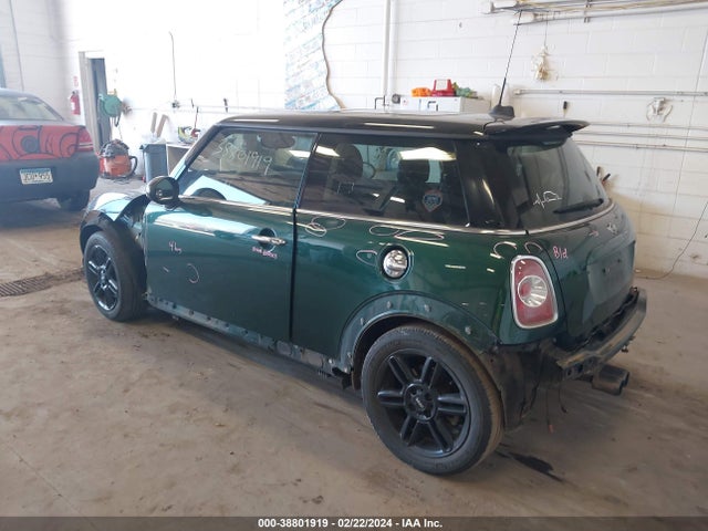 2013 MINI HARDTOP WMWSV3C51DT388473 Photo 2