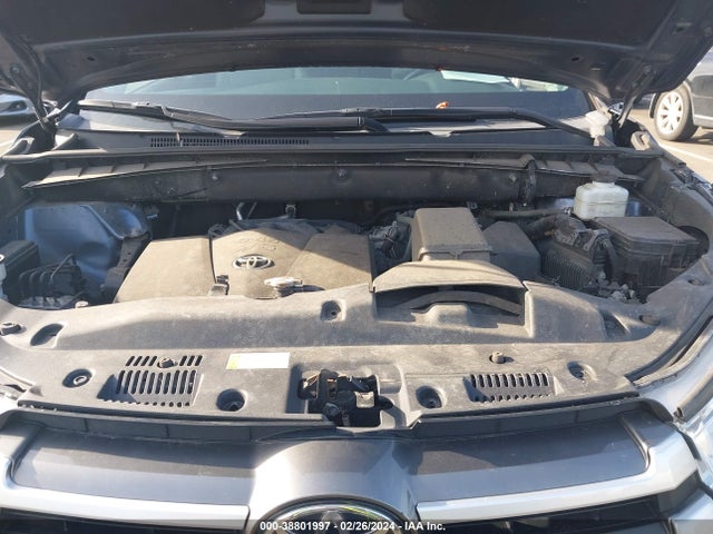 Toyota Highlander Xle 2019 5TDJZRFH6KS710774 Image 10