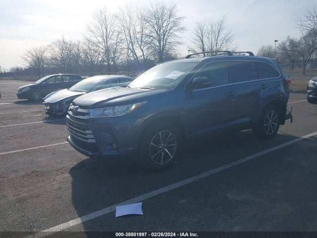 Toyota Highlander Xle 2019 5TDJZRFH6KS710774 Image 2