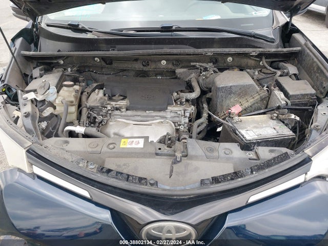 Toyota Rav4 Xle 2017 JTMWFREV4HJ125347 Image 10
