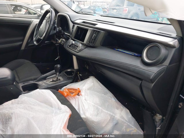 Toyota Rav4 Xle 2017 JTMWFREV4HJ125347 Image 5