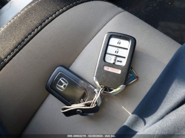2HGFC4B0XHH308226 Honda Civic Lx-p