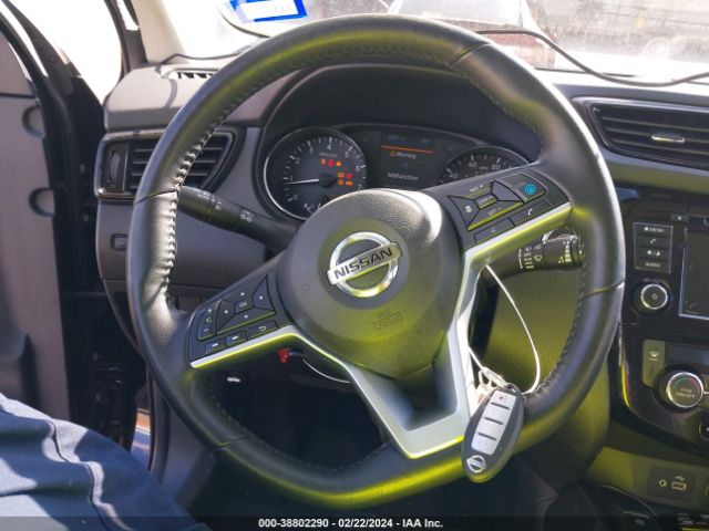 JN1BJ1BV5NW349747 Nissan Rogue Sport Sv Fwd Xtronic Cvt