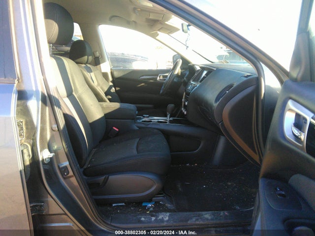 2017 NISSAN PATHFINDER S VIN: 5N1DR2MM7HC676841