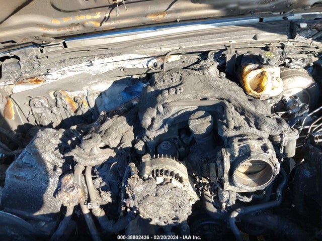 1C4HJXEG3JW118489 Jeep Wrangler Unlimited Sahara 4x4