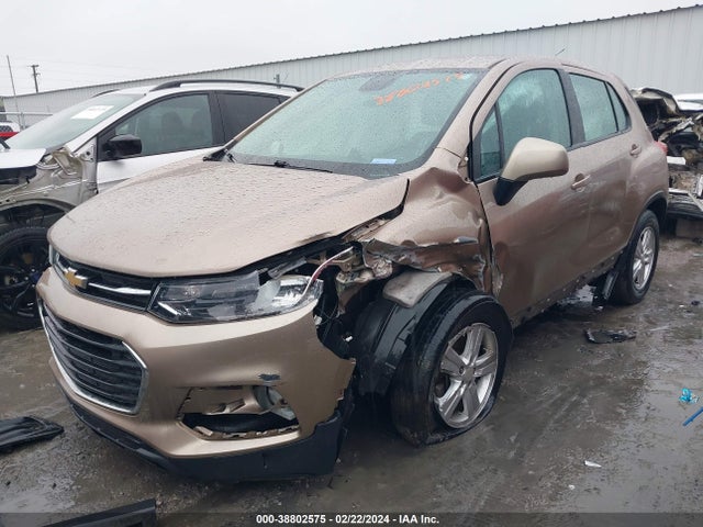 Chevrolet TRAX LS 2018 3GNCJNSB7JL248618 Image 2
