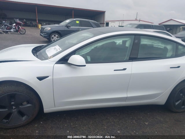 Tesla Model 3 Rear-wheel Drive 2023 5YJ3E1EA6PF570649 Image 13