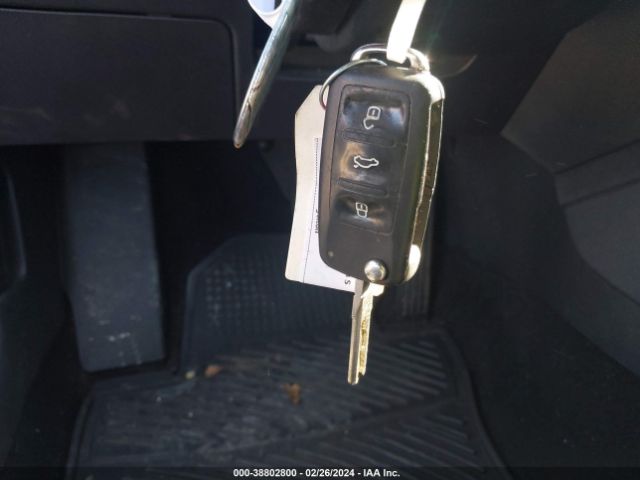 3VW2K7AJ3EM355751 Volkswagen Jetta 2.0l S