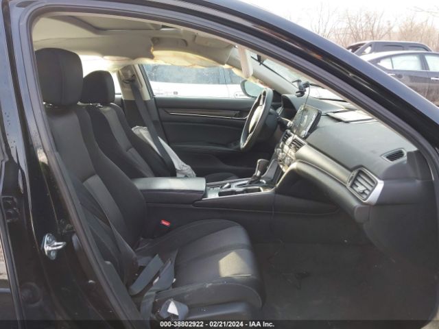 1HGCV1F40JA037965 Honda ACCORD EX