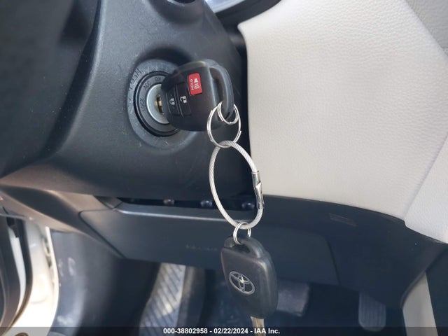 2023 TOYOTA COROLLA CROSS L VIN: 7MUAAAAG6PV049848